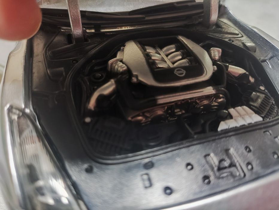 Nissan GT-R 2009 1/18 Burago