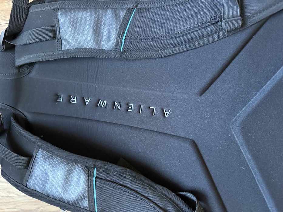 Dell Alienware ноутбук