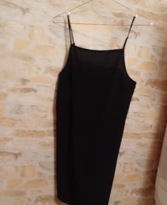 (36/S) ASOS Design) Czarna Halka pod sukienkę z Londynu