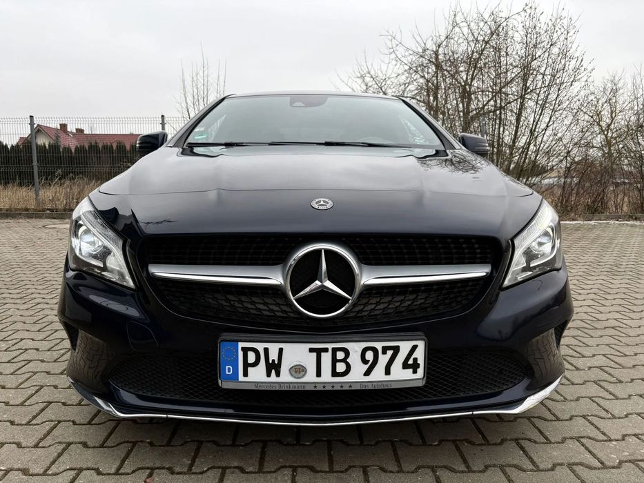 Mercedes-Benz CLA Mercedes-Benz CLA 180 d Urban Style  7G-DCT Xenon Navi !!!