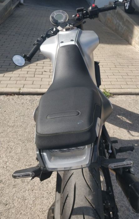 Husqvarna Vitpilen 401