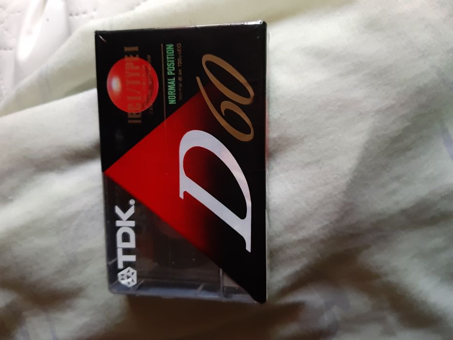 Продам аудиокассеты TDK  D60 новая