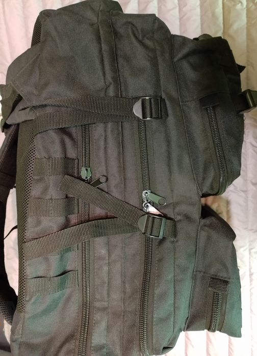 Рюкзак на чотири відділення