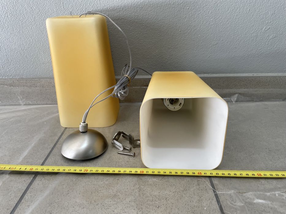 Candeeiro supenso de teto E27 com 2 campanulas em vidro fosco e inox