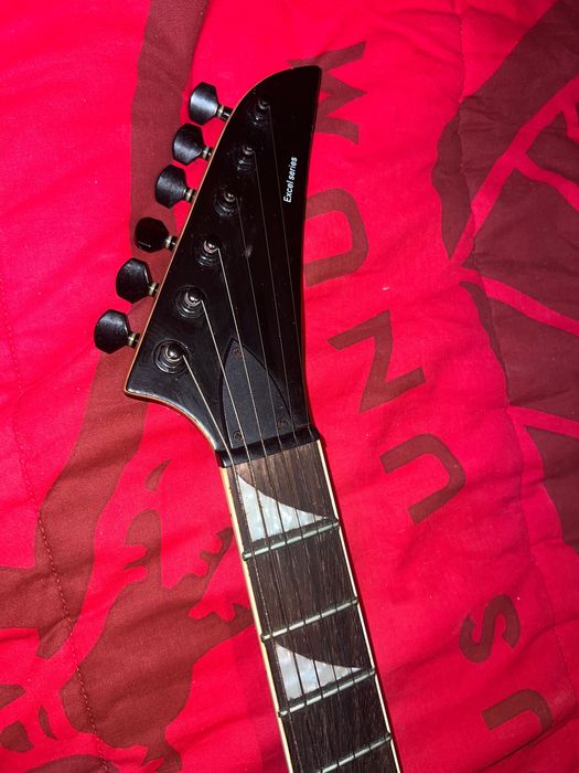 Kit Guitarra Elétrica Aria Excel Series + Amplificador Aria AG-25X (Ideal para Iniciantes)