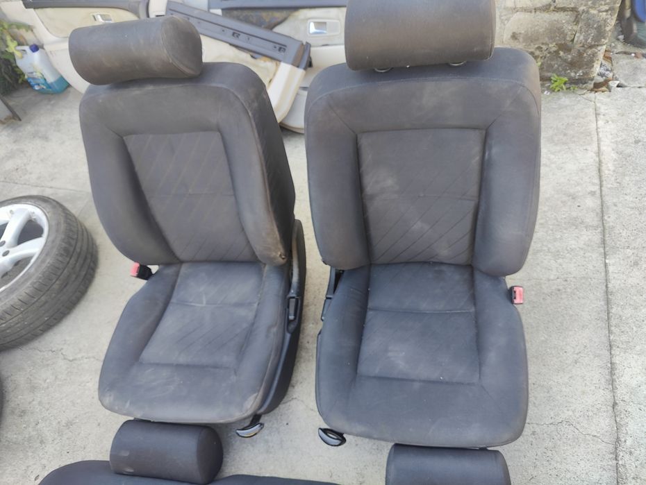 Audi A8 D2 fotele kanapa komplet