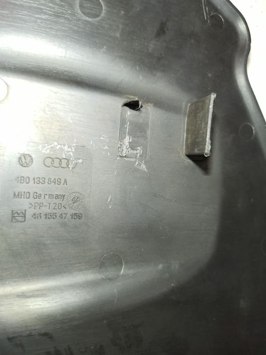 Acabamento de Caixa de Filtro de Arr - AUDI A4 (8D2, B5) | 94 - 01