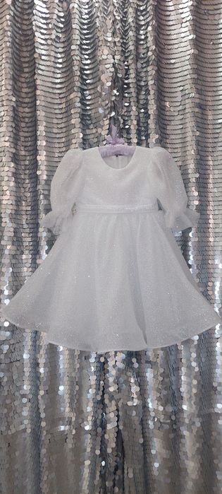 Неймовірно сяючі нові дитячі святкові новорічні сукні