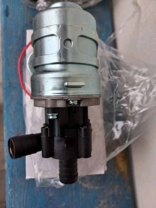 Насос допоміжний системи охолодження