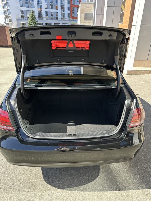Mercedes E-Class