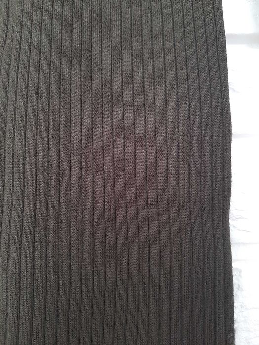 Sukienka dzianinowa prążki Zara