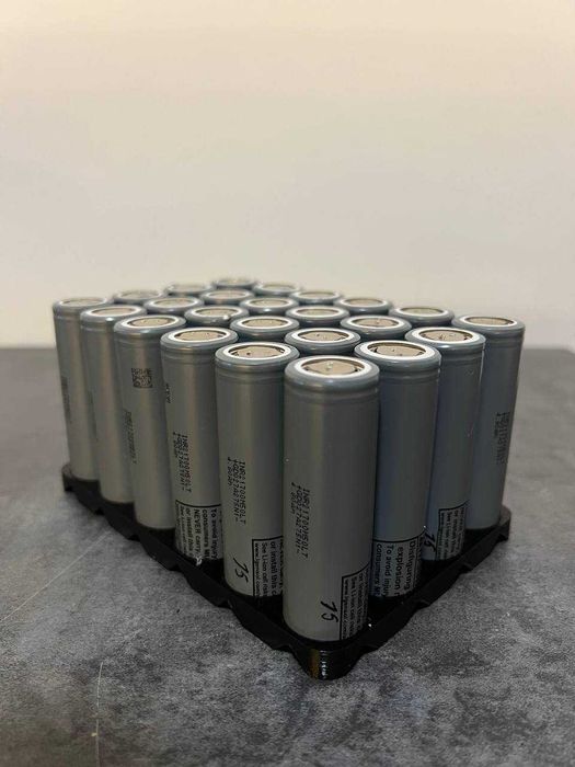 Акумулятор LG INR21700-M50LT –практично нові