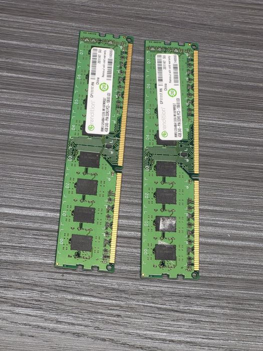4 GB DDR3-RAM 240-pin PC3-10600U non-ECC 'Rendition RM51264BA1339.16F,