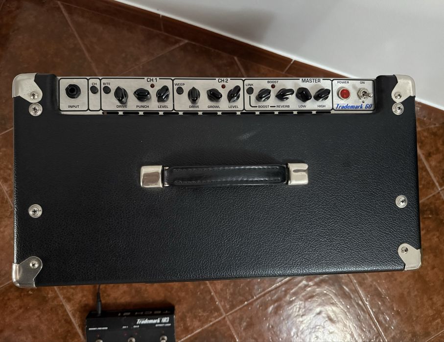 Amplificador de Guitarra Elétrica