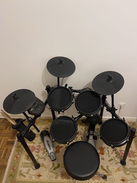 Bateria eletrónica Alesis Nitro Mesh