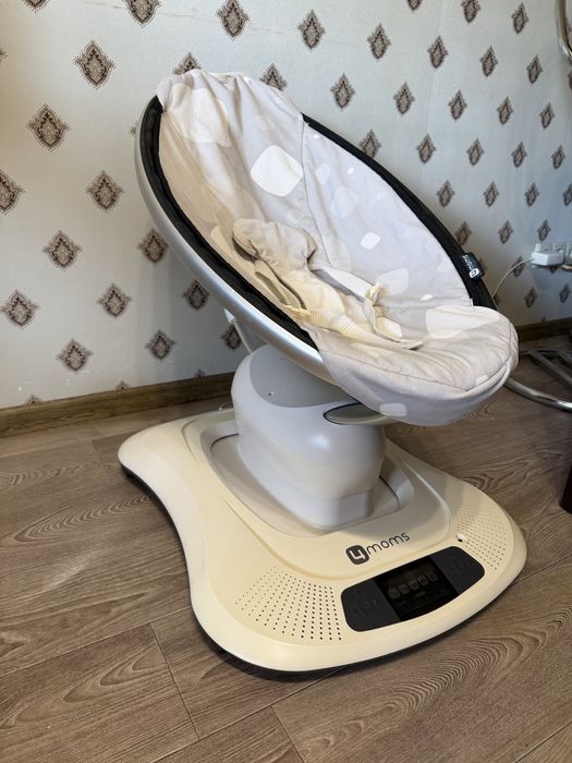 4 moms mamaroo крісло гойдалка