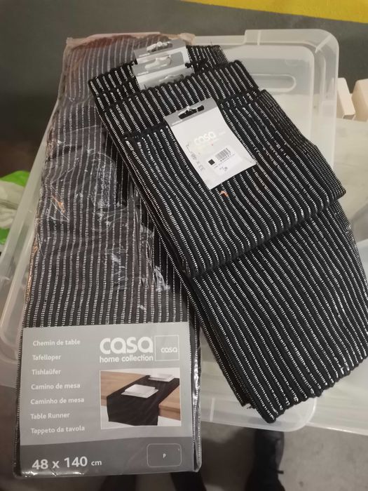 Conjunto de Individuais e Corredor Mesa Preto