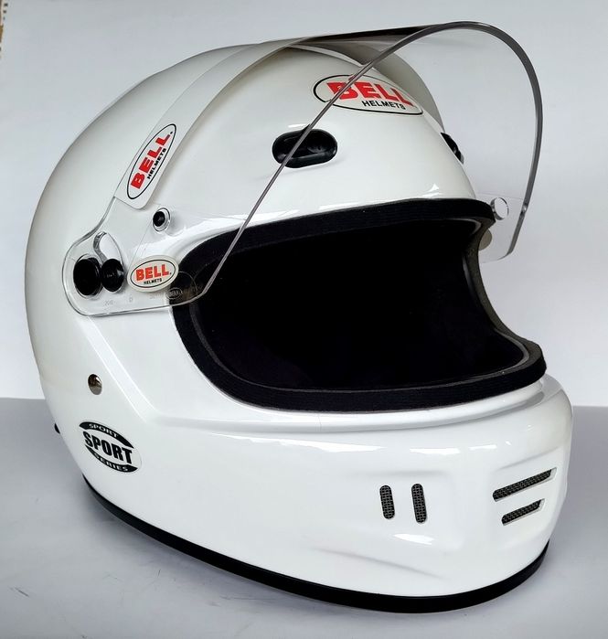 Capacete Bell Sport em excelente estado. Interior ignifugo.
