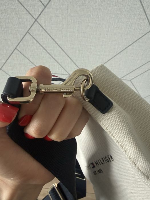 Сумка оригінальна, жіноча Tommy Hilfiger