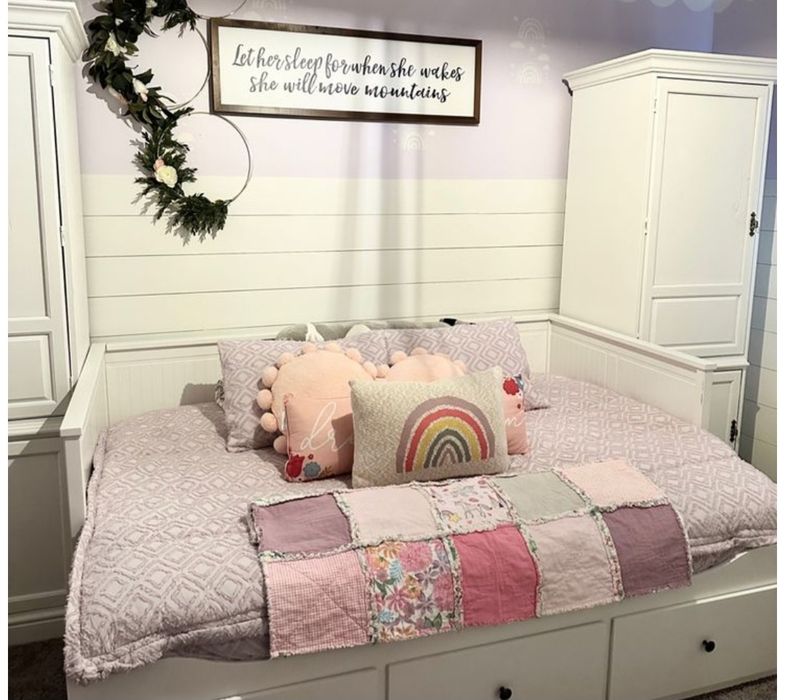 Cama hemnes ikea pode ser solteiro ou casal