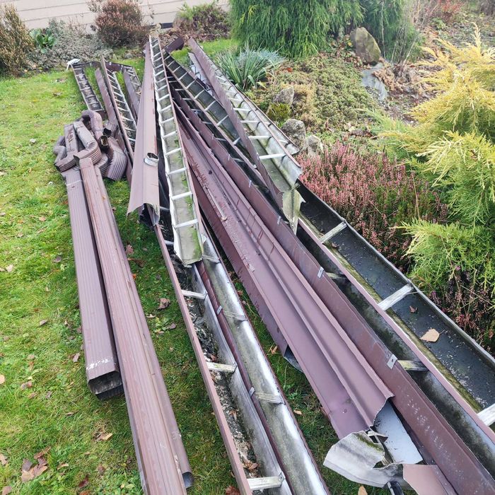 Sprzedam rynny aluminiowe z wieszakami i rury aluminiowe ciągnione