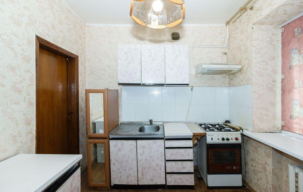 Квартира під комерцію у центрі міста.