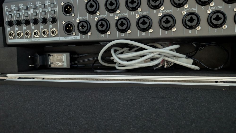 Zoom LiveTrack 20