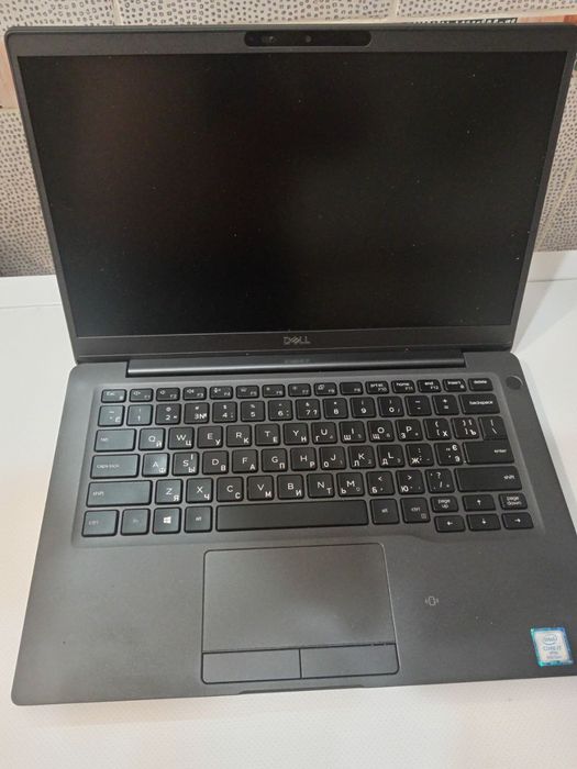 Ноутбук Dell Latitude 7300 — i7 / 16GB / 256GB SSD