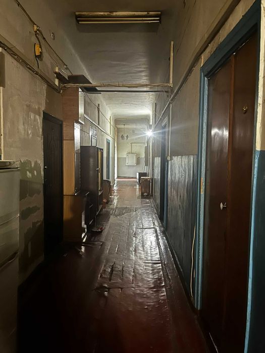 Продам гостинку 24.5м2 метро Заводская