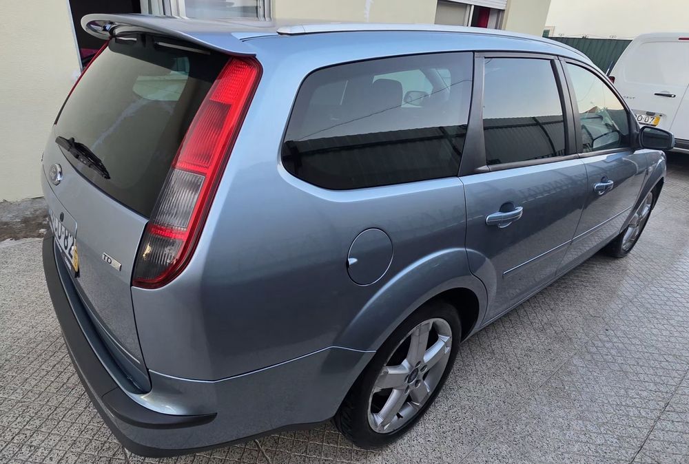 Ford Focus SW — fotografia 3