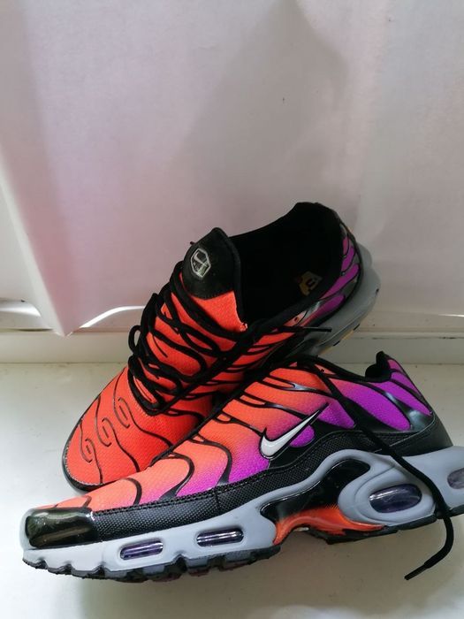 Кроссовки Nike airmax plus