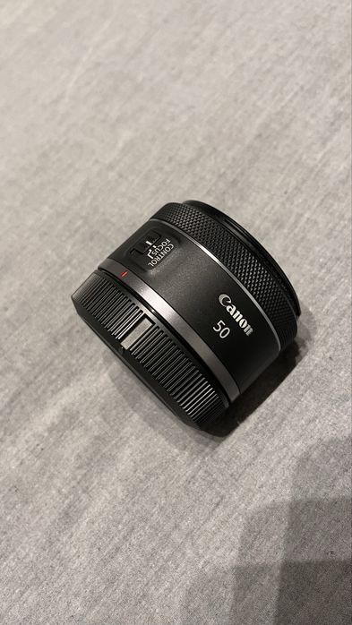 Lente Canon RF-S 50mm f/1.8
