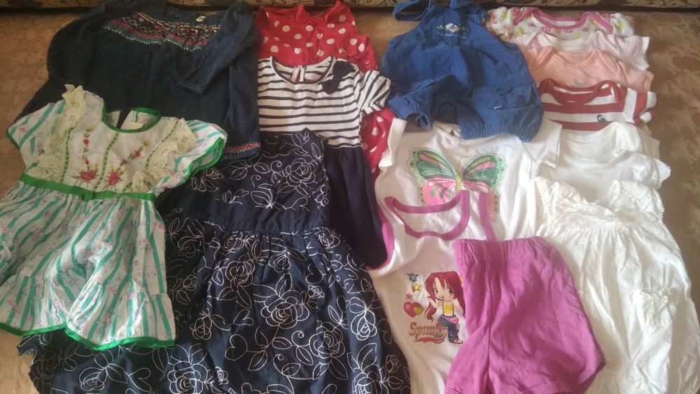 Натуральное платья 6-9 м,12-18,2-3 г ,3-5 г , бодик 3м.