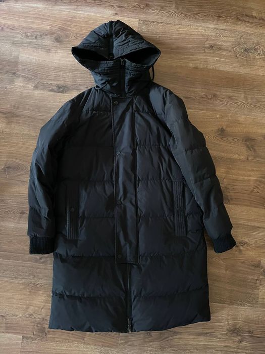 Зимовий пуховик чорний