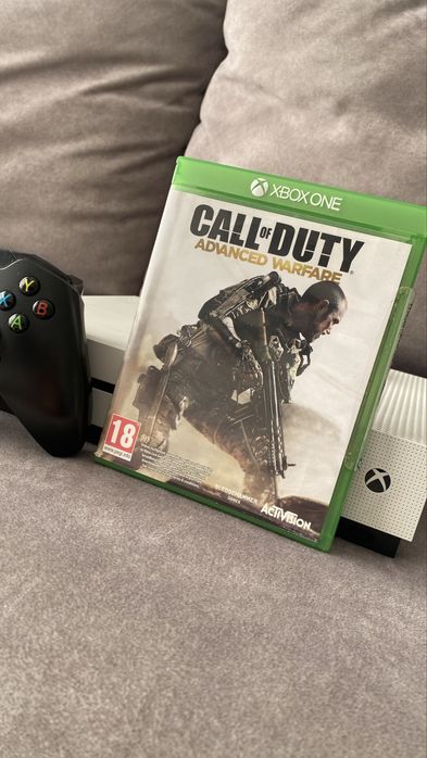 Xbox One 500 GB + 4 Jogos