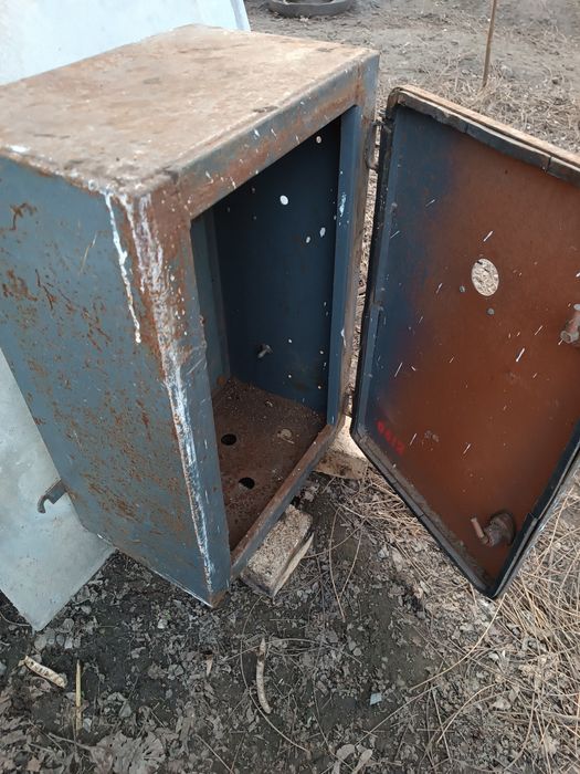 Електричний щиток щит (шафа) електрощит радянський