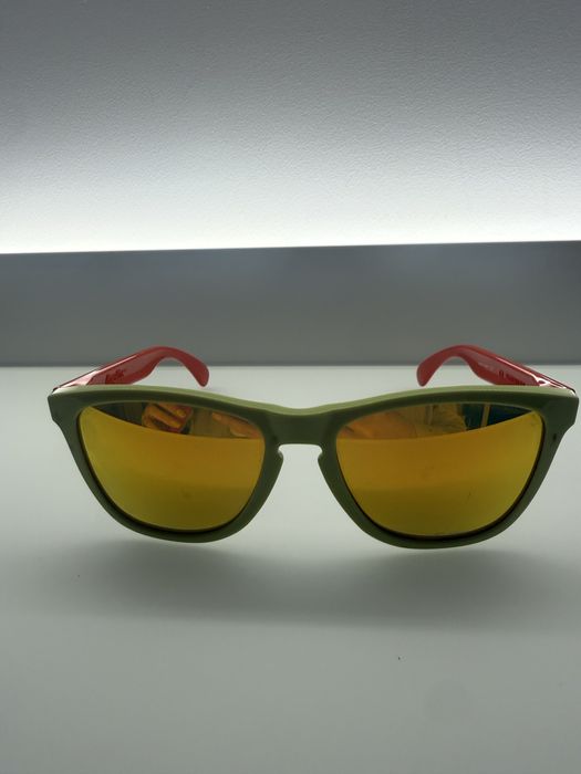 Солнцезащитные очки Oakley, отличное состояние, оригинал