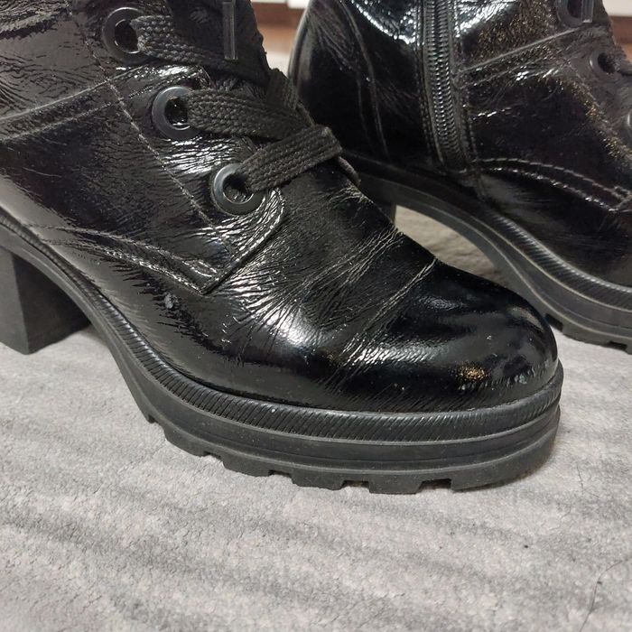 Buty damskie CAPRICE skóra naturalna lakierowana rozmiar 37