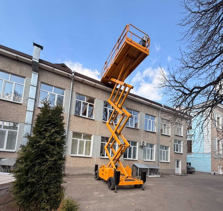 Аренда ножничного подъемника 15м Haulotte, оренда підйомника h15sx