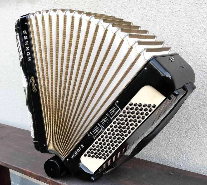 Akordeon Hohner Verdi II 96 basów
