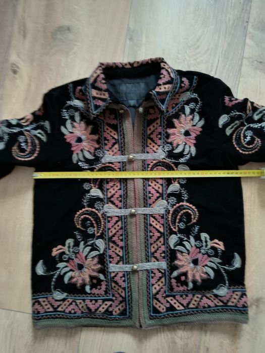 Marynarka Zara aksamit haft Rezerwacja