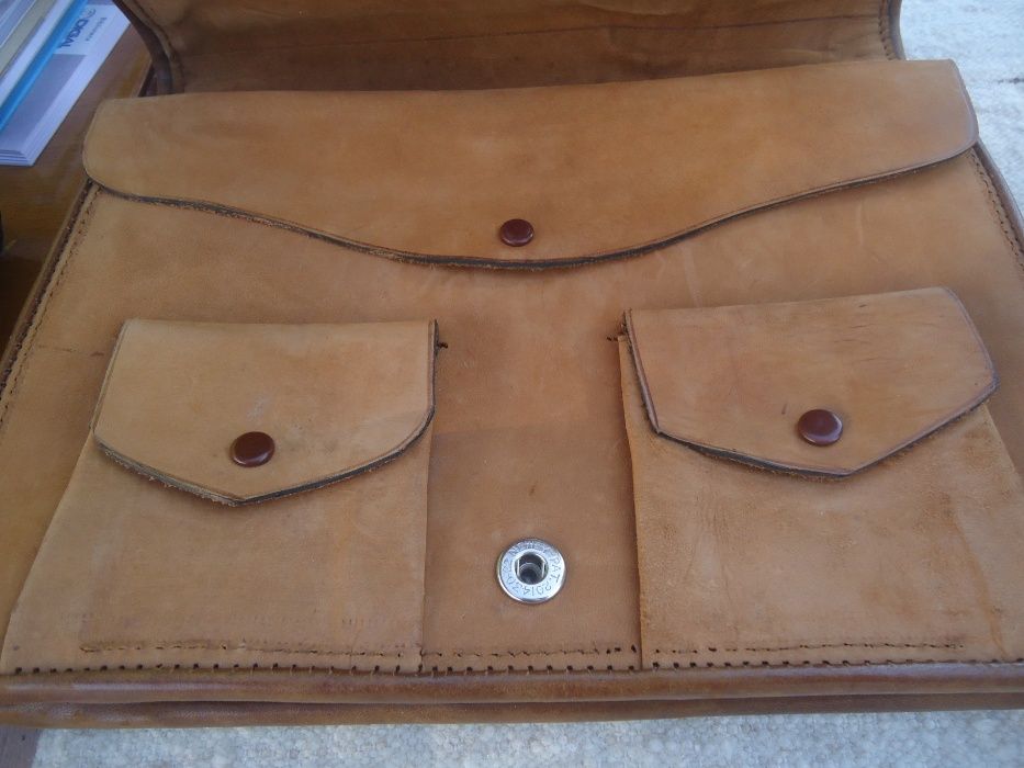 Pasta em Couro c/ espelho