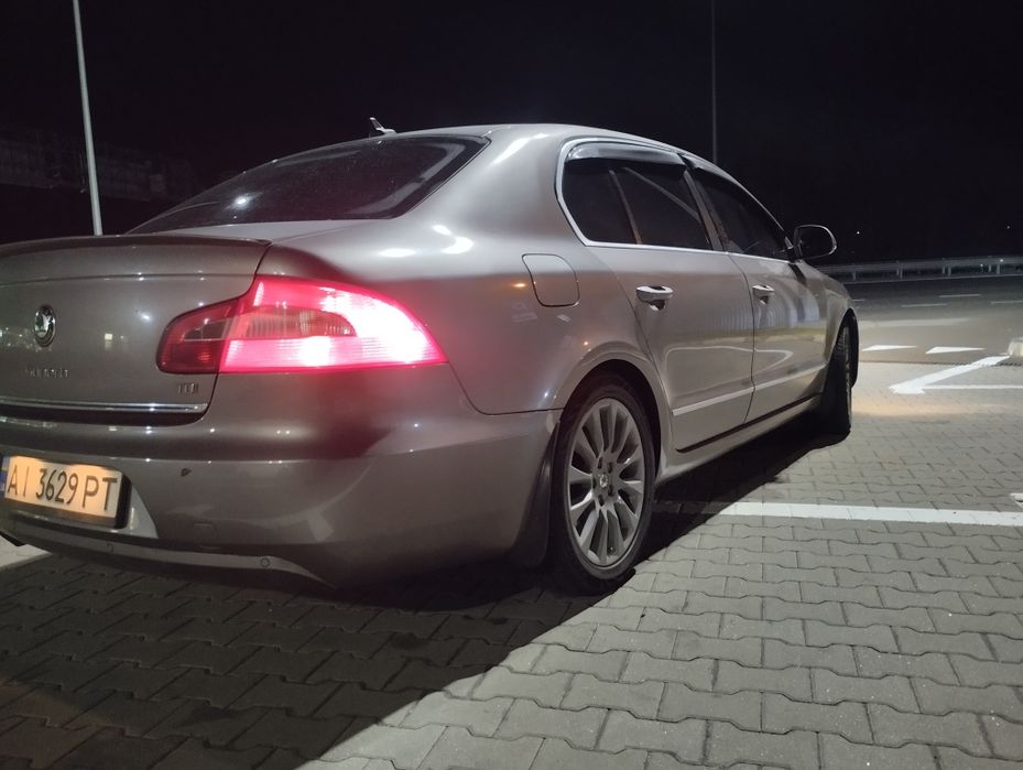 Skoda Superb Liftbek