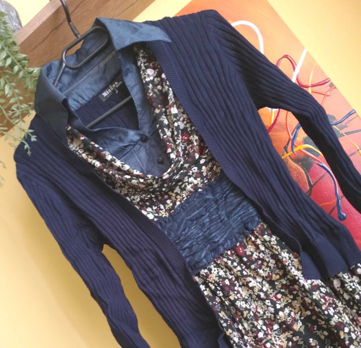 Nowy sweter granat 38/40 koronka-kwiaty M/L