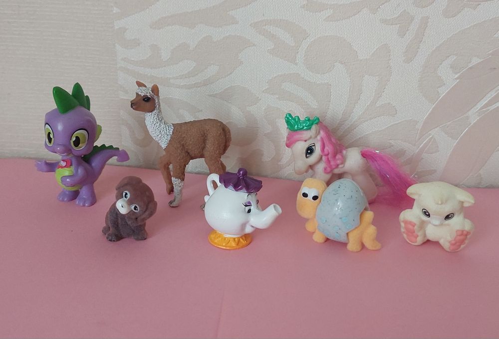 Іграшки з Кіндерів