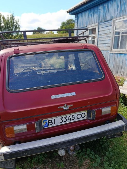 Продам ниву 2121