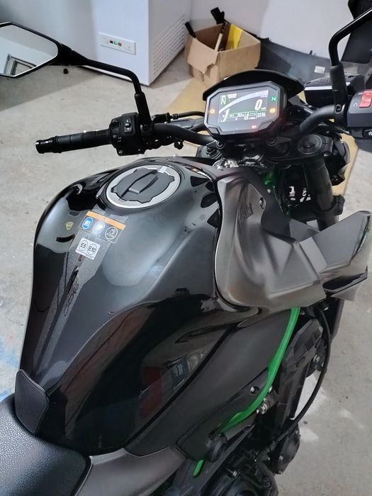 Kawasaki z900 de 2024