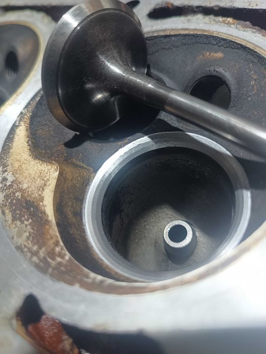 Ремонт головки блоку циліндрів якісно та швидко