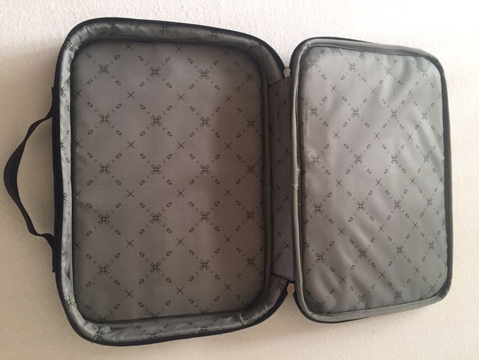 Mala portátil pequeno