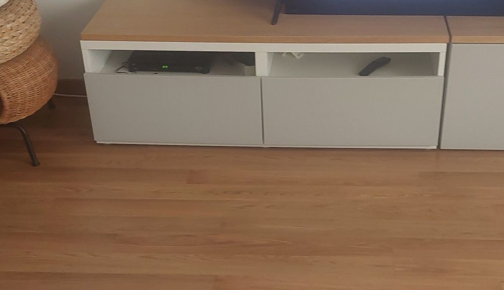Movel tv cinza claro e branco